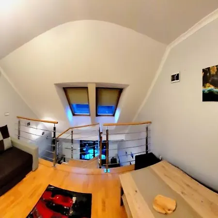 My Universe Rainbow Hill Appartement *